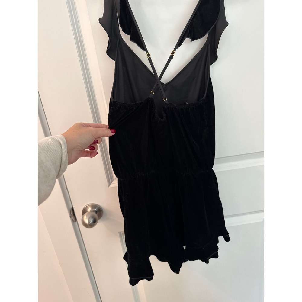Victorias Secret Black Velvet Ruffle Romper V-Neck Crisscross Back Small - Picture 5 of 7